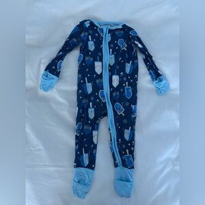 Little Sleepies Hanukkah zippy footies